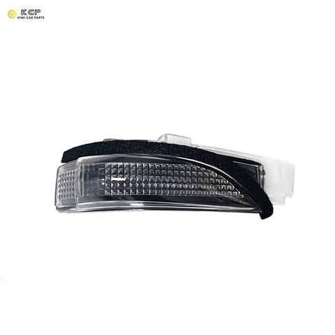 Suitable for Toyota Corolla Avensis Middle East Model Left Right Car Side Rearview Turn Signal Side Mirror Lamp Light No Light Bulb
