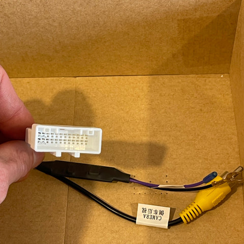 Car Factory Camera 24 Pin Retention Adapter For Toyota including late models Hilux