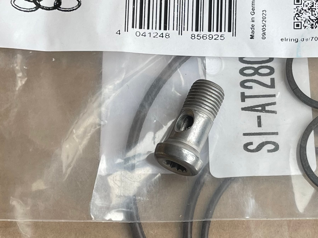WHT000285C WHT 000 285 C Banjo bolt for HPFP Line Genuine VW part For VW Golf MK5 GTI Audi A3 2.0T FSI TSFI
