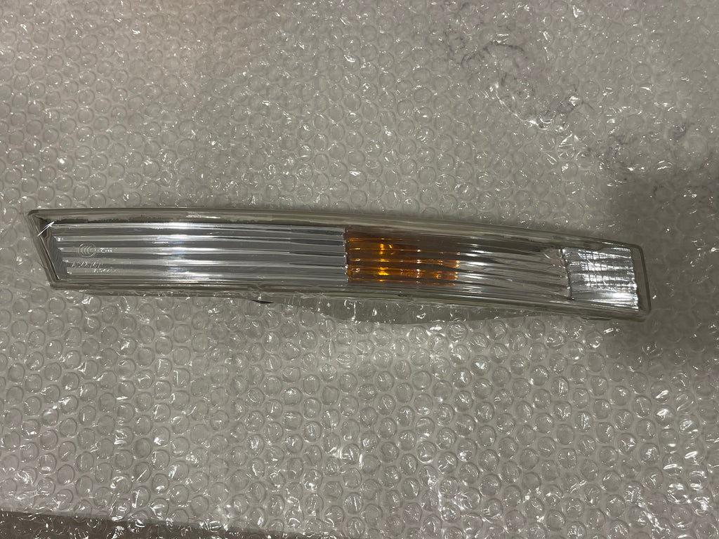 Corner Turning Signal Light Lamp Front Right For VW Passat 2005+ 3CD 953 042 A Right Front Bumper Indicator Housing