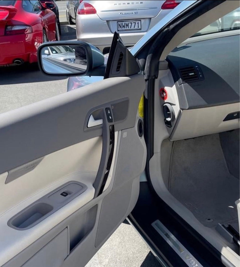 Left Side Car Heated Side Mirror Glass Suitable for VOLVO S40(04-06) C70(06) V50(04-07)