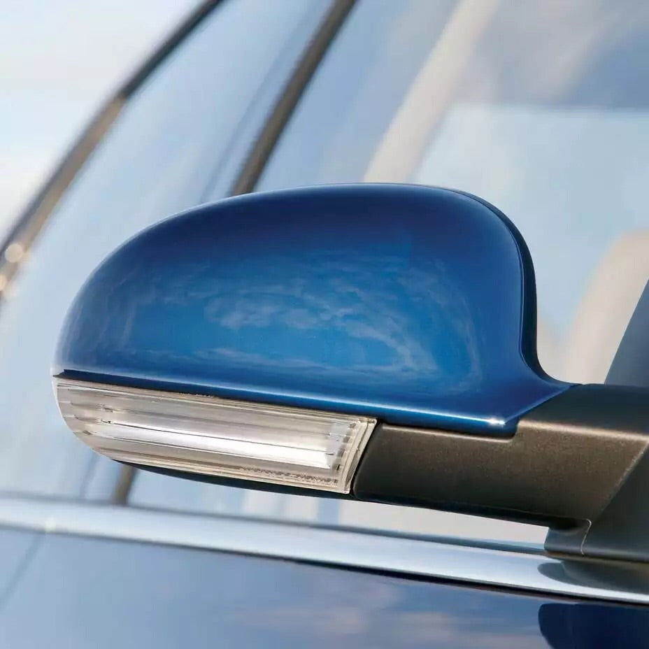 VW Passat B5.5 B6 R36 2006 - 2011 Right Side Wing Mirror Indicator RIGHT Mirror Indicator Suitable for VW Golf MK5 GTI R32 GT GTX FSI TSI

1K0949102 1K0 949 102
3BD949102 3BD 949 102
1k5949102 1k5 949 102