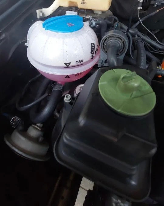 OEM VW Coolant Expansion Tank Including Cap Suitable for Audi A1 VW Polo Tiguan Skoda Fabia 6Q0121407E 6Q0121407 E 6Q0 121 407 E
