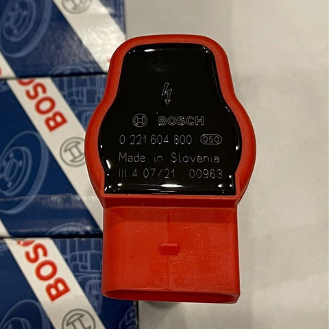 To - 
Kit P1772S = 6 x P2100S
**Special** 6 x Bosch R8 Red Top Coils Set of Ignition Coil Packs Suit For Audi R8 coil pack Audi A4L A5 A6 A6L A7 A8L Q5 Q7 RS6 VW Touareg for Porsche 06E905115G 0221604800
Audi R8 coils
