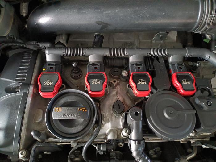 NGK U5014 VW Golf Mk5 gti coil pack upgrade NGK 2.0T Audi R8 Ignition Kit Coils and Plugs Upgrade Kit - VW Golf MK5 GTI, MK6 GTI/ R, Tiguan, Jetta, CC, Audi A3, A4, A5, A6, TT NGK BKR7EIX Iridium IX 06H905601A, 101905631B, PFR7S8EG NGK BKR7EIX Iridium IX 06H905601A, 101905631B, 06H905601 A, 101905631 B 06H 905 601 A, 101 905 631 B EA113 NGK U5014 OEM AUDI R8 IGNITION COIL 2.0 T Golf GTI R VAG GENUINE NGK, 06E 905 115 G 06E905115G 06E905115 G 06F905115F, 06F905115 A B F D G 06H905115, 06E905115